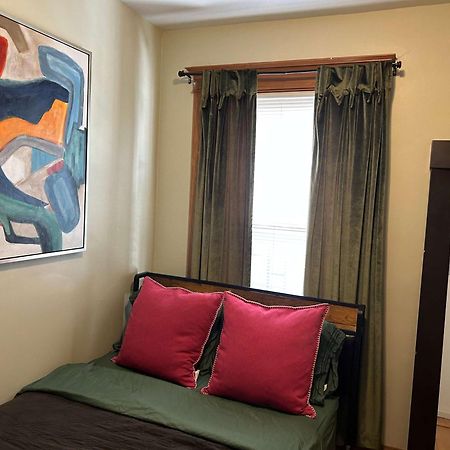 Green Room In Dorothys Bnb Σικάγο Εξωτερικό φωτογραφία